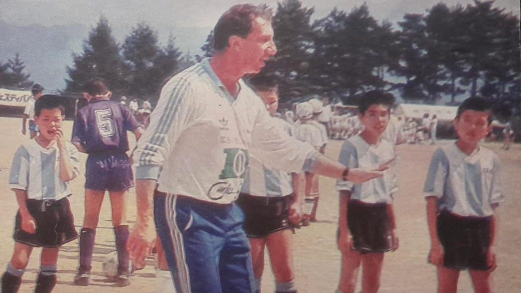 Las leyendas de Bilardo: su escuela Internacional con las tres sedes en La Plata