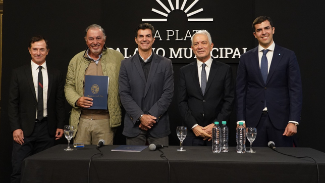 alak sigue ampliando el gabinete y genera criticas entre opositores y aliados