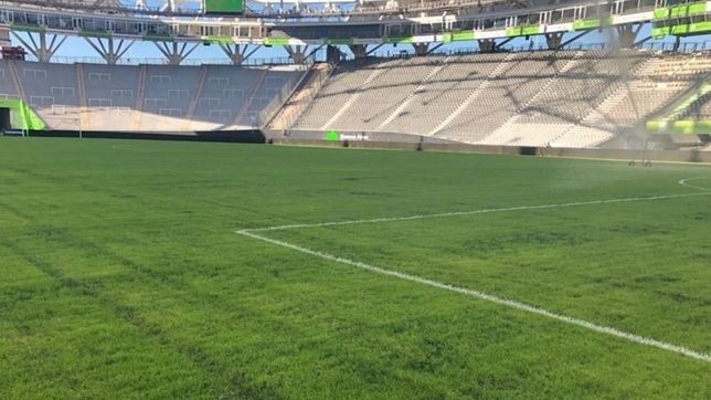 estudiantes entrena a puertas cerradas en el estadio unico y prueba el nuevo cesped