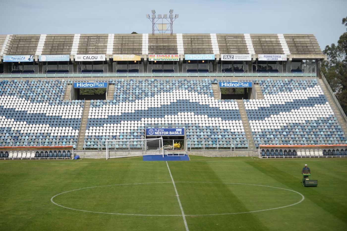 Estadio Bosque Gimnasia Platea.JPG