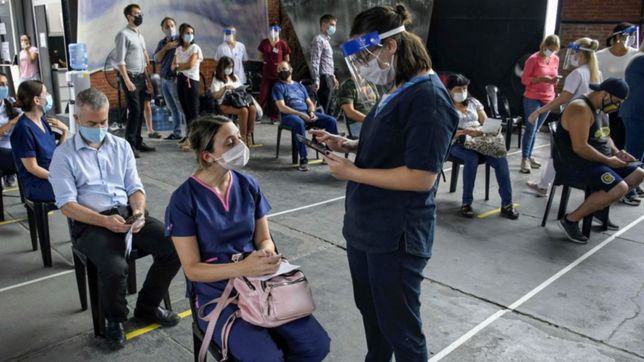 preparan las escuelas de la plata para una historica vacunacion contra el covid-19
