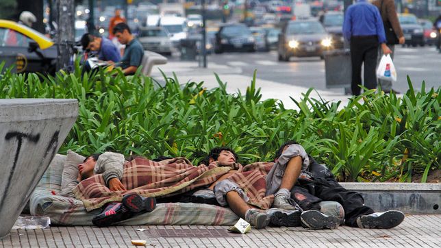 revelaron el monto que necesita una familia para no caer en la pobreza