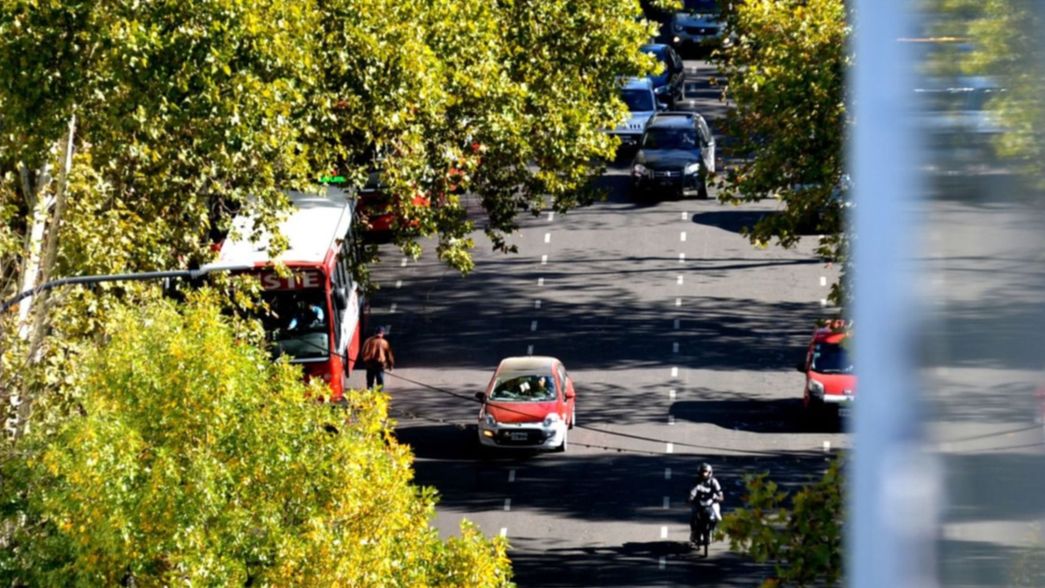 Domingo de sol en la ciudad pero ¿cuándo vuelven las tormentas durante la semana?