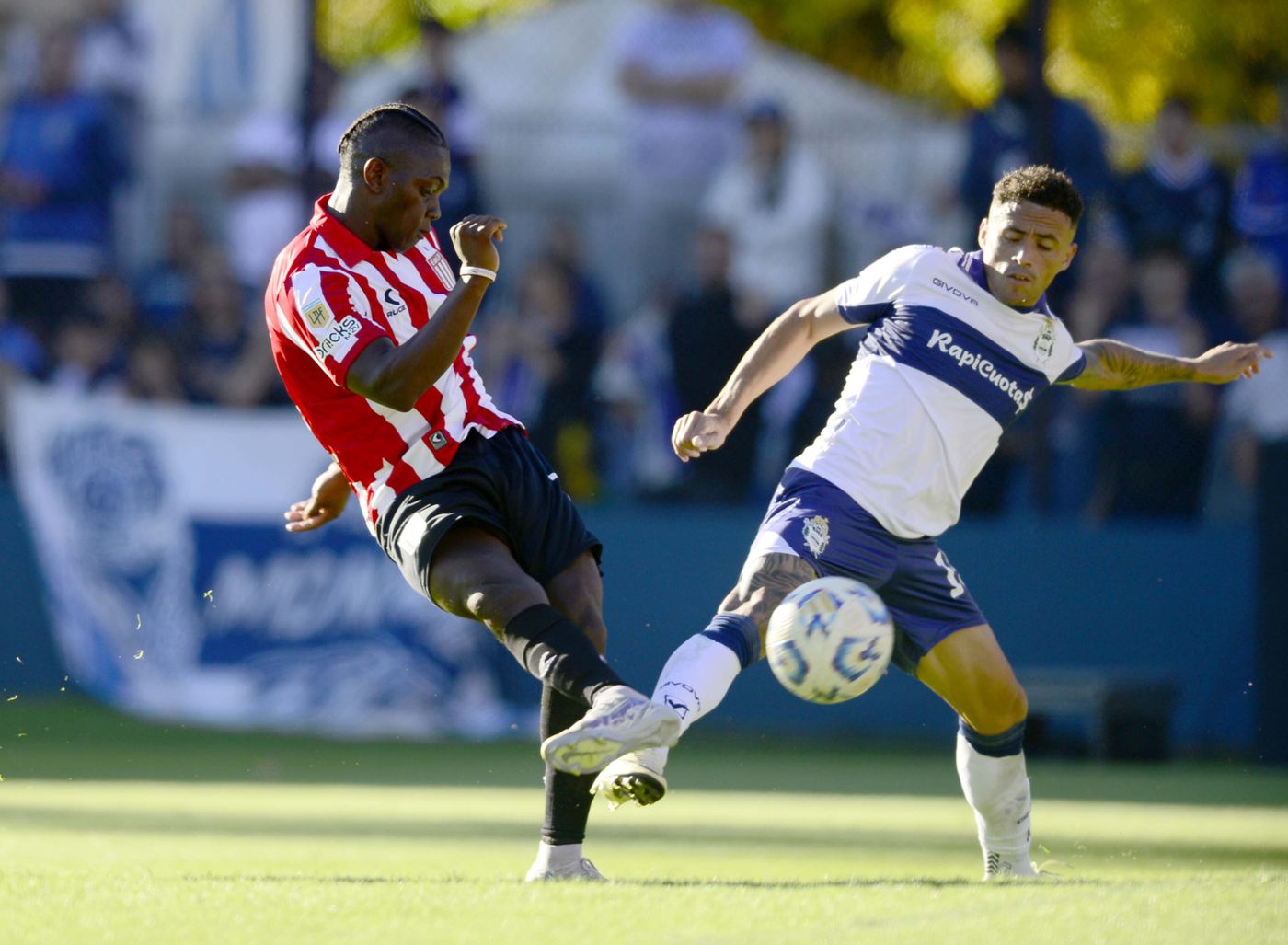 Gimnasia Estudiantes Clásico Platense Cetré Pintado.jpg