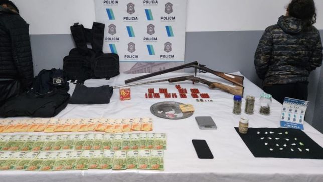 con drogas y dos escopetas, cayo una pareja en un presunto bunker narco en la plata