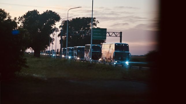 estudiantes lanzo la venta de pasajes de micros para la final del trofeo de campeones