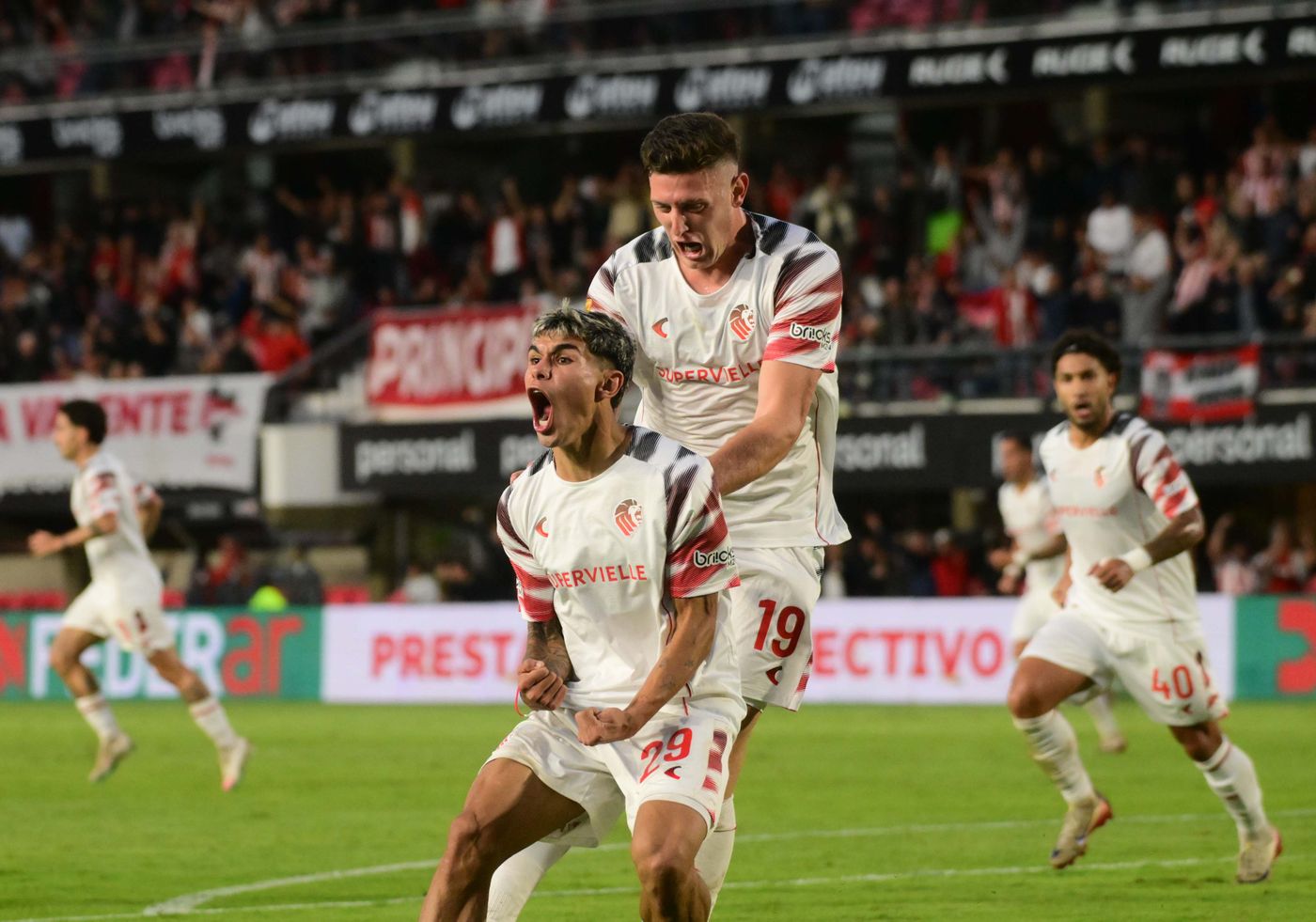 Estudiantes Unión Fabricio Pérez festejo gol