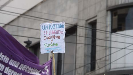 El Gobierno y las universidades acordaron subas salariales y más fondos El Gobierno y las universidades acordaron subas salariales y más fondos