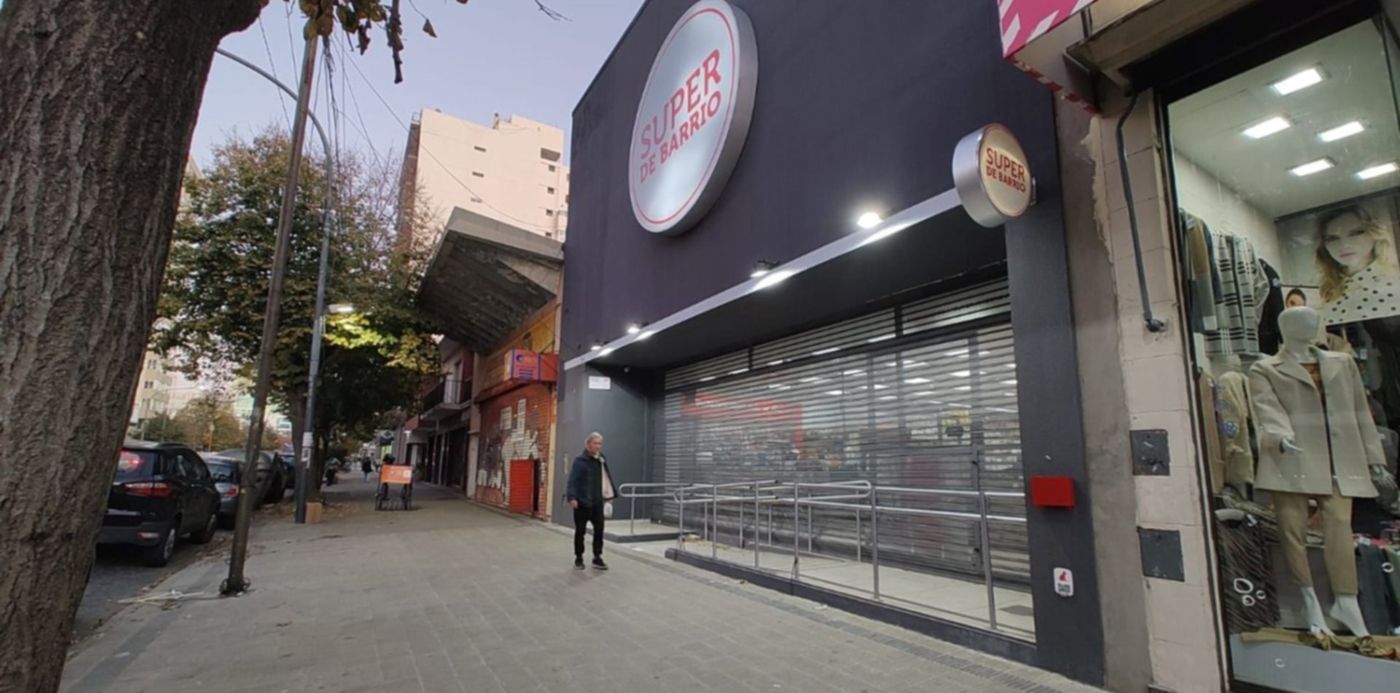 Clausura supermercado Día%