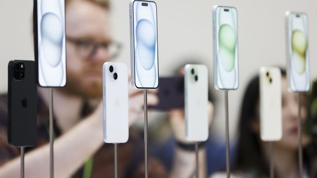 el gobierno eliminara aranceles a celulares y los impuestos a los productos electronicos