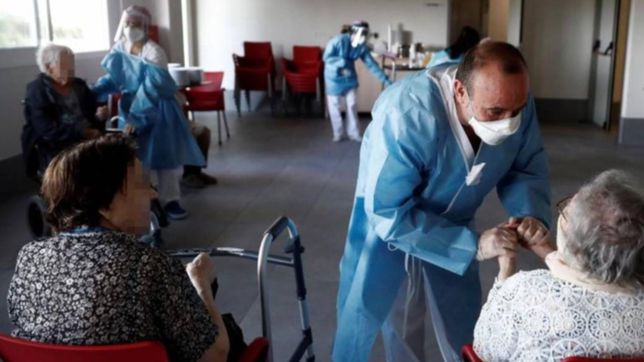 cerraron las visitas a los hogares de adultos mayores en la plata por el rebrote de covid