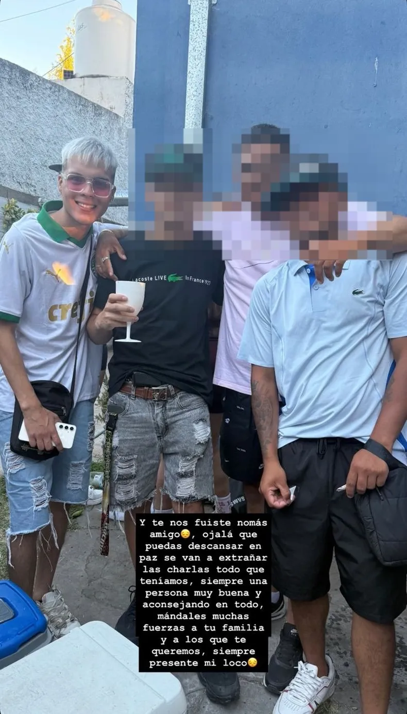 Al joven asesinado en Villa Elvira lo despidieron amigos y familiares