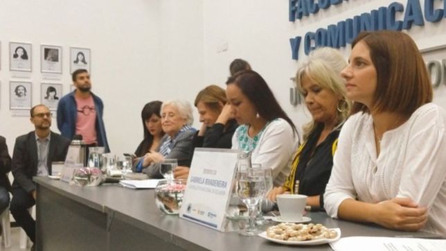 una destacada dirigente diserto sobre la guerra juridica en ecuador, brasil y argentina