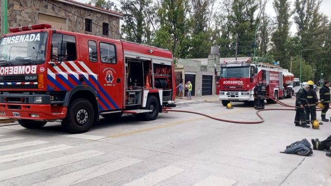 se incendio una casa, un hombre quedo atrapado en el fuego y murio