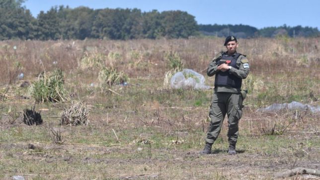 mas de 300 gendarmes desembarcan en la plata y se reaviva la polemica
