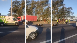 accidente y demoras en la autopista: una moto y un auto chocaron y un joven fue internado