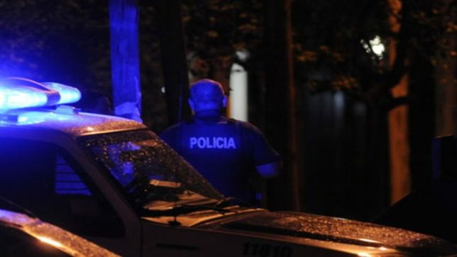 entraron a robar a la casa de una mujer de 90 anos y la mantuvieron de rehen