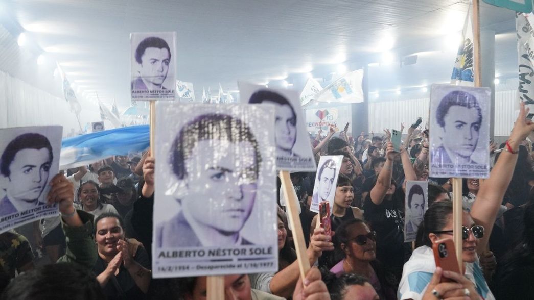 Máximo Kirchner marchó en el Día de la Memoria y cuestionó duramente al gobierno de Milei