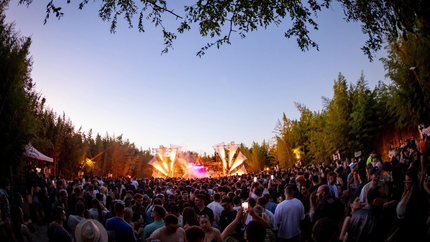 Nómade, la fiesta electrónica en pleno atardecer que redefine las salidas en La Plata