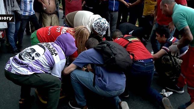 la insolita explicacion de un excomisario que acuso al fotografo pablo grillo por resultar herido