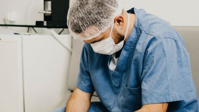 homenajearan a los trabajadores de la salud que murieron por coronavirus en la plata