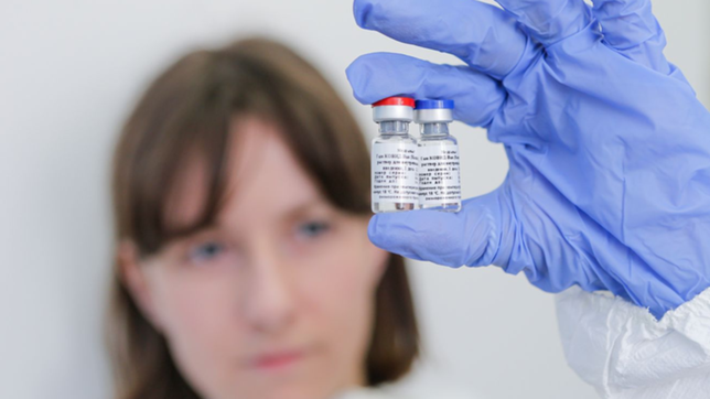 la vacuna rusa comenzara a aplicarse en mayores de 60 anos desde febrero