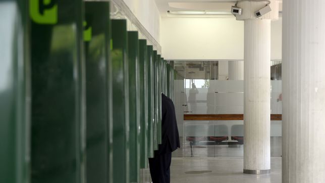 miercoles sin bancos: ¿como operar pese al feriado por el dia del trabajador bancario?