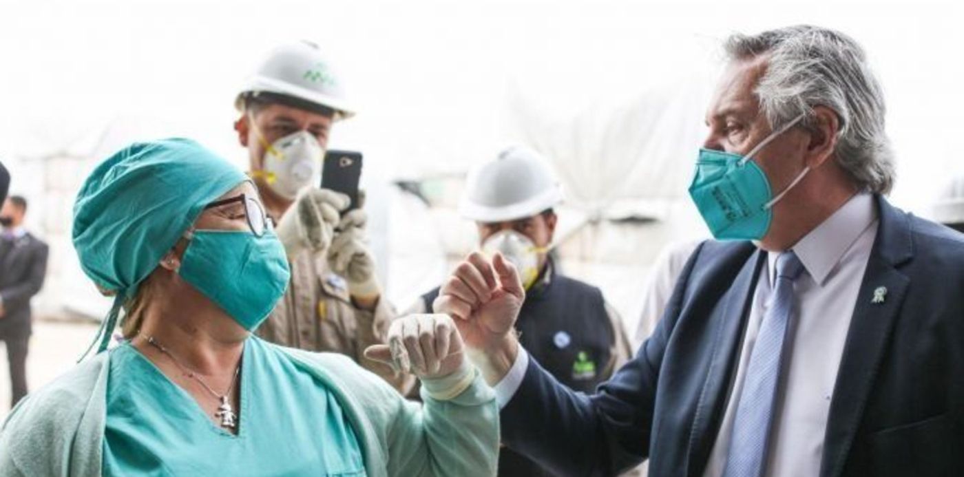 Alberto Fernández . Vacuna