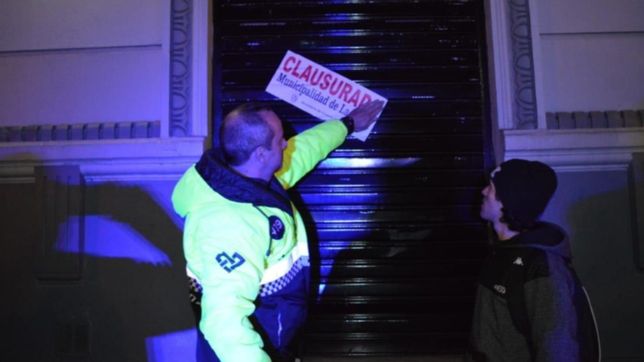 clausuras y reaperturas de diez bares de la plata en el ojo de la tormenta