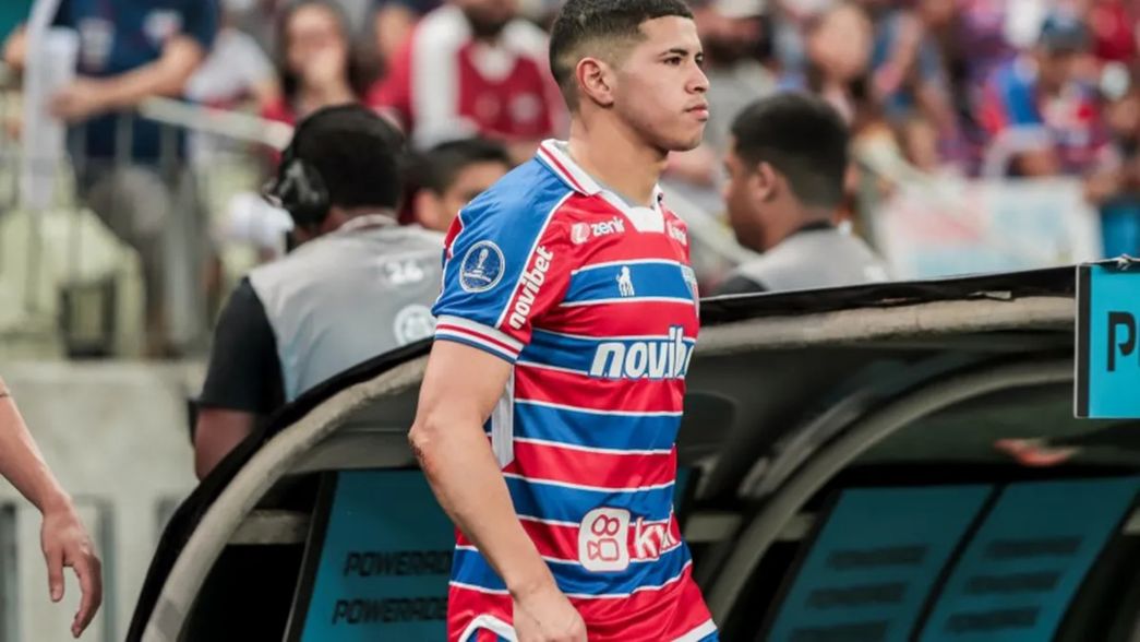 Imanol Machuca le apagó el teléfono a Estudiantes y apareció Vélez interesado en él