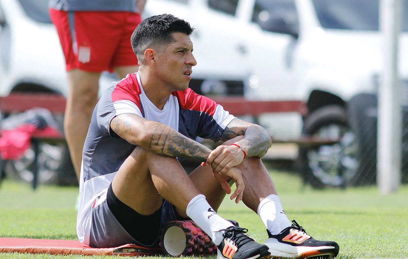 Enzo Pérez en Estudiantes 2.jpg