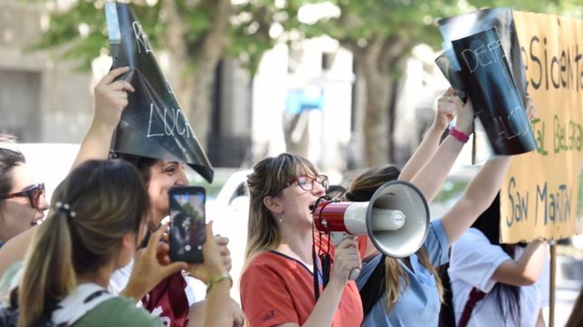 los medicos residentes hicieron un paro y exigieron reapertura de paritarias en la plata