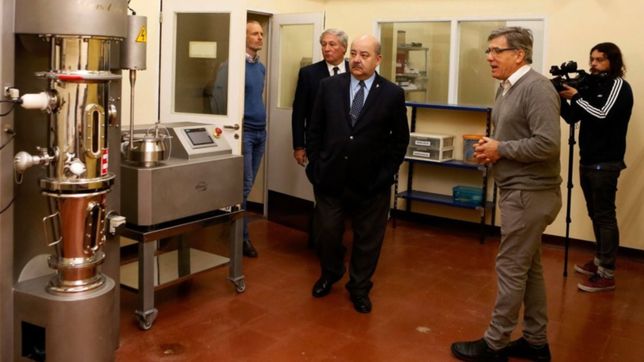 la unlp sumo equipos por mas de $4,5 millones para la unidad de produccion de medicamentos