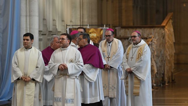 todas las fotos del tedeum en la catedral de la plata por un nuevo 25 de mayo