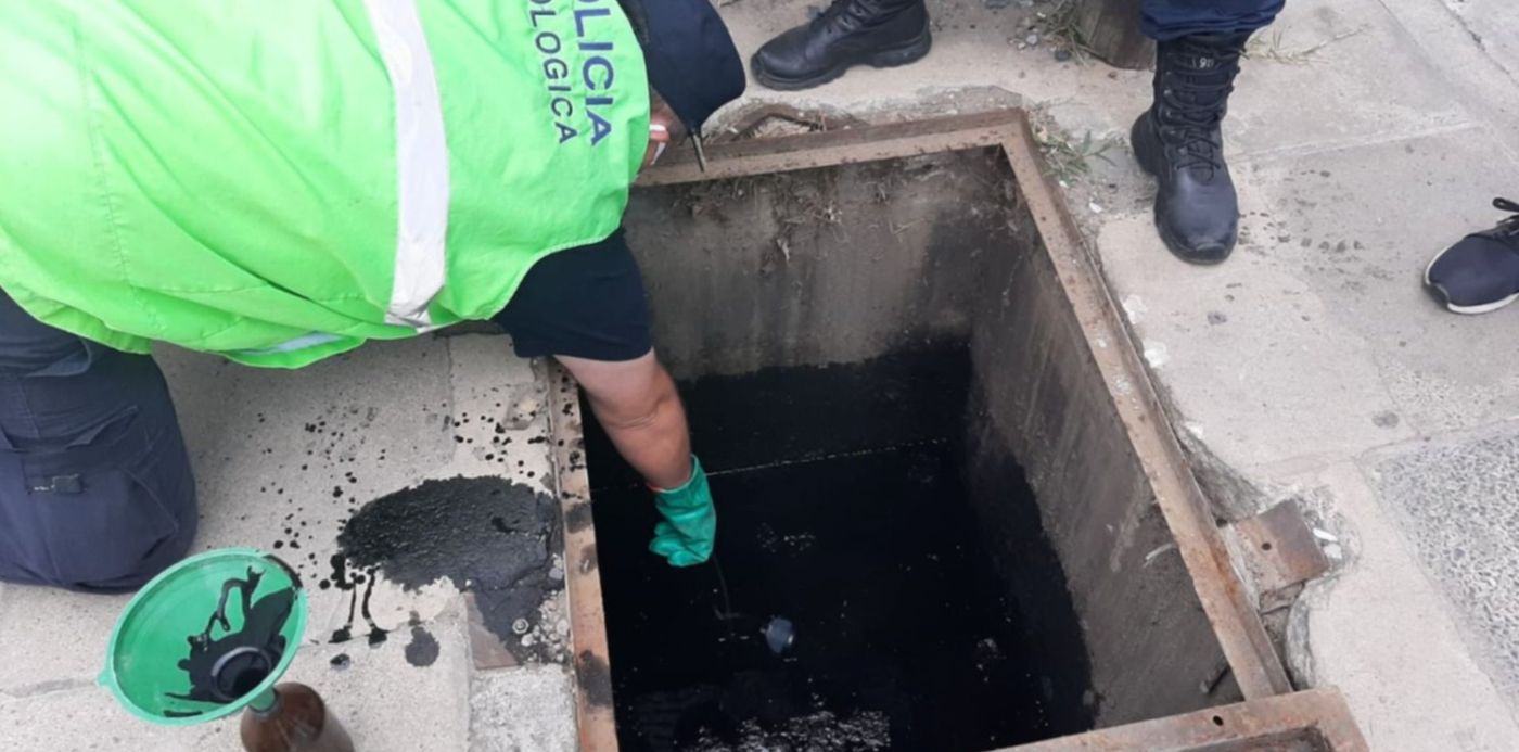 Clausura . Grúas Vazquez - aceite