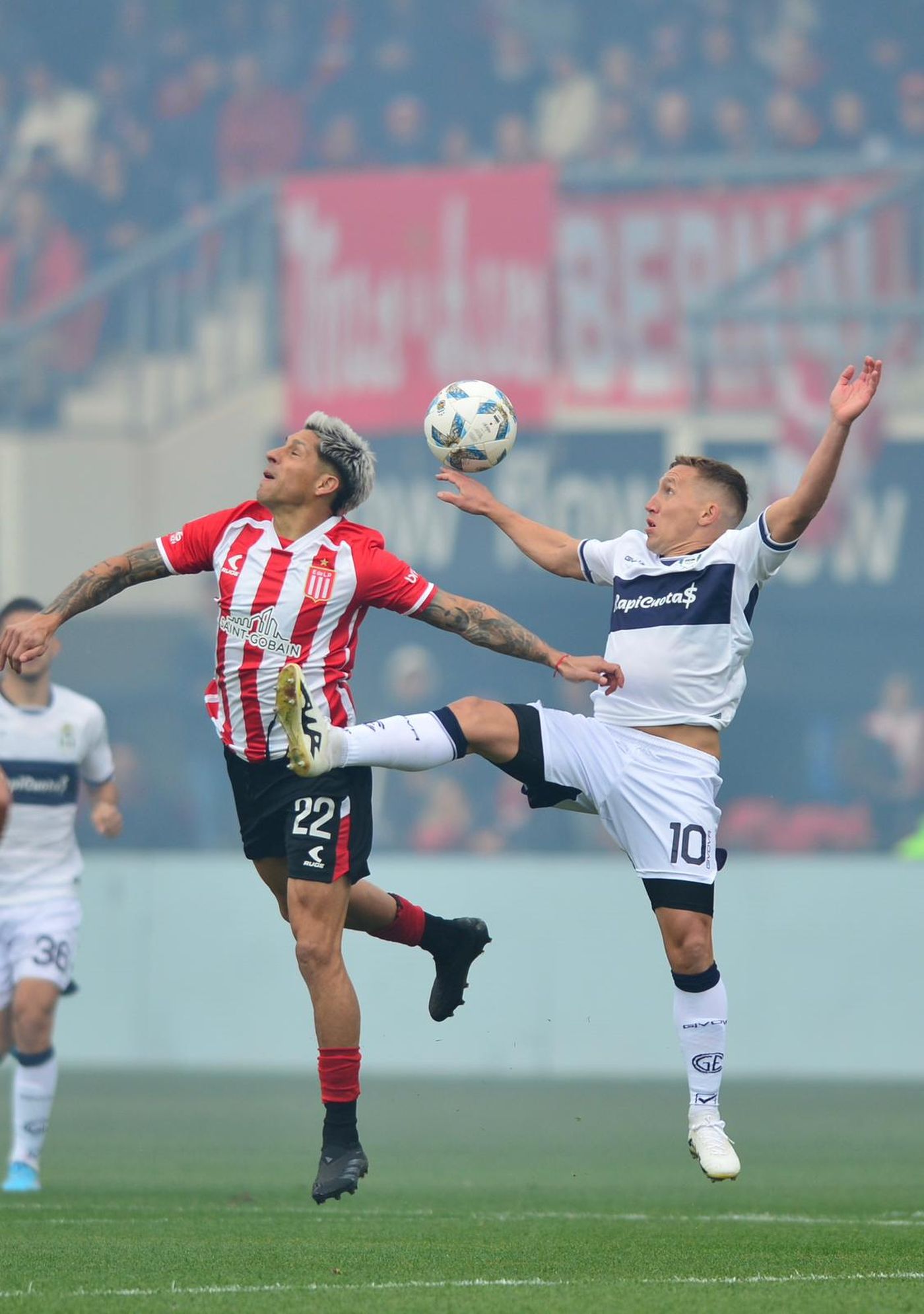 Estudiantes Gimnasia clasico Enzo De Blasis.jpeg