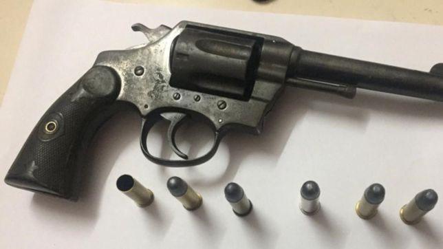 asalto a una mujer en plena calle, lo persiguieron 15 cuadras y lo atraparon en una obra