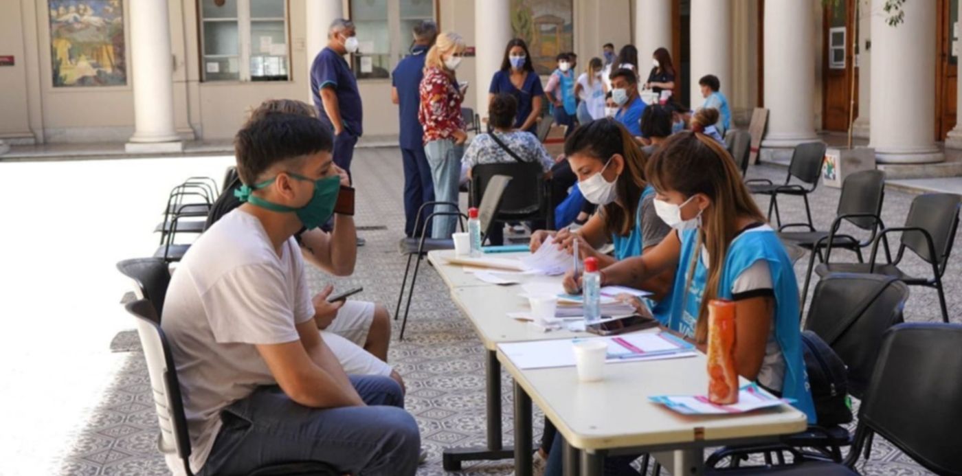 vacunación - rectorado UNLP