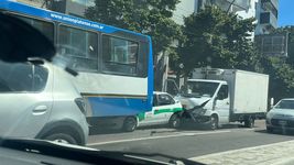 un taxista de la plata termino herido en un triple choque un taxista de la plata termino herido en un triple choque