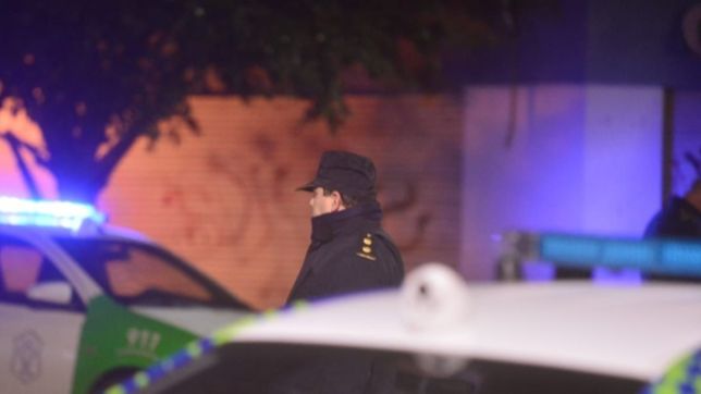 conmocion en la plata: un joven se quito la vida en la puerta de su casa