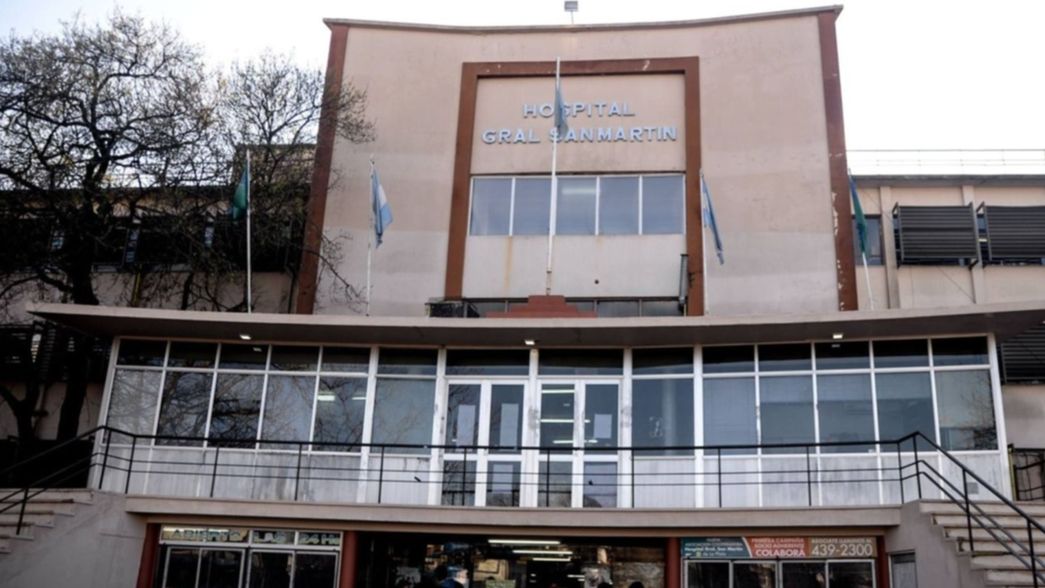 En el hospital San Martín fallaron los generadores y hubo tres horas de oscuridad total