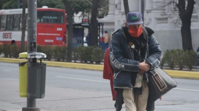 con 3 grados y chances de algunas lluvias, comienza una ola de frio polar en la plata
