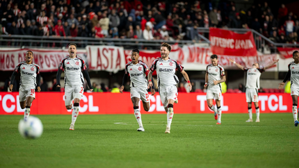 Los provocadores mensajes de Flamengo tras eliminar a Estudiantes