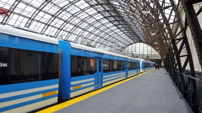 el tren roca tendra servicio limitado este jueves y domingo: llega hasta villa elisa