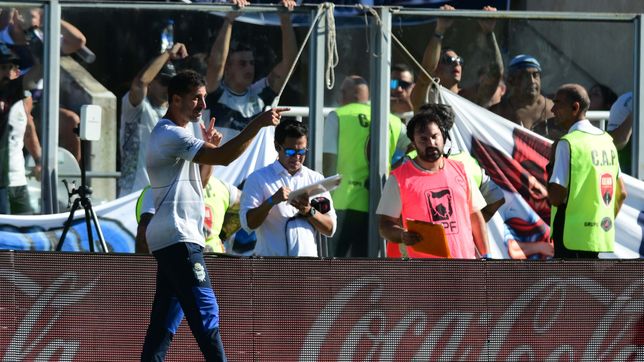 zaniratto se hizo cargo tras la derrota de gimnasia y admitio fallas defensivas