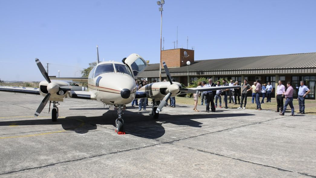 Sturzenegger dijo que en noviembre habrá vuelos a Tandil y Olavarría desde Aeroparque