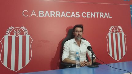 Eduardo Domínguez se mostró dolido, pero alentó a levantar cabeza y salir adelante