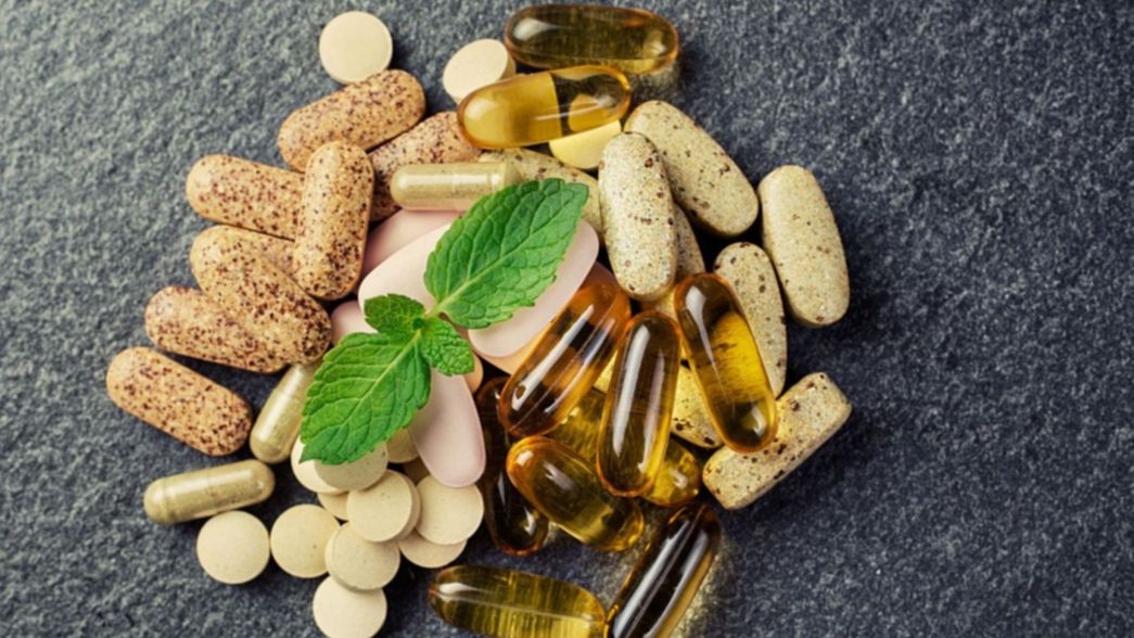 La ANMAT prohibió siete suplementos dietarios peligrosos para la salud