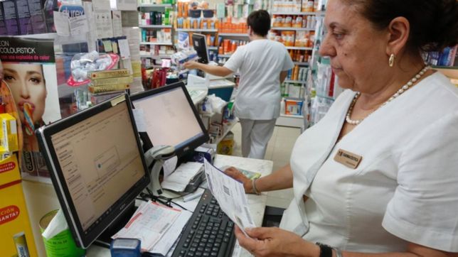 piden una reunion urgente para buscar destrabar el conflicto entre la farmacias y el pami