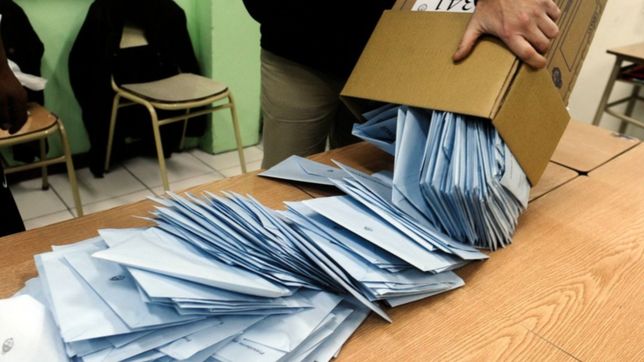 los extranjeros en la plata votaron masivamente al frente de todos en las paso